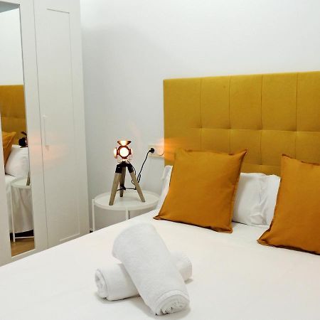 Casa Aurea-Apartamento Zona Antigua,Parking Y Wifi By Delabra Apartments Oviedo Eksteriør bilde