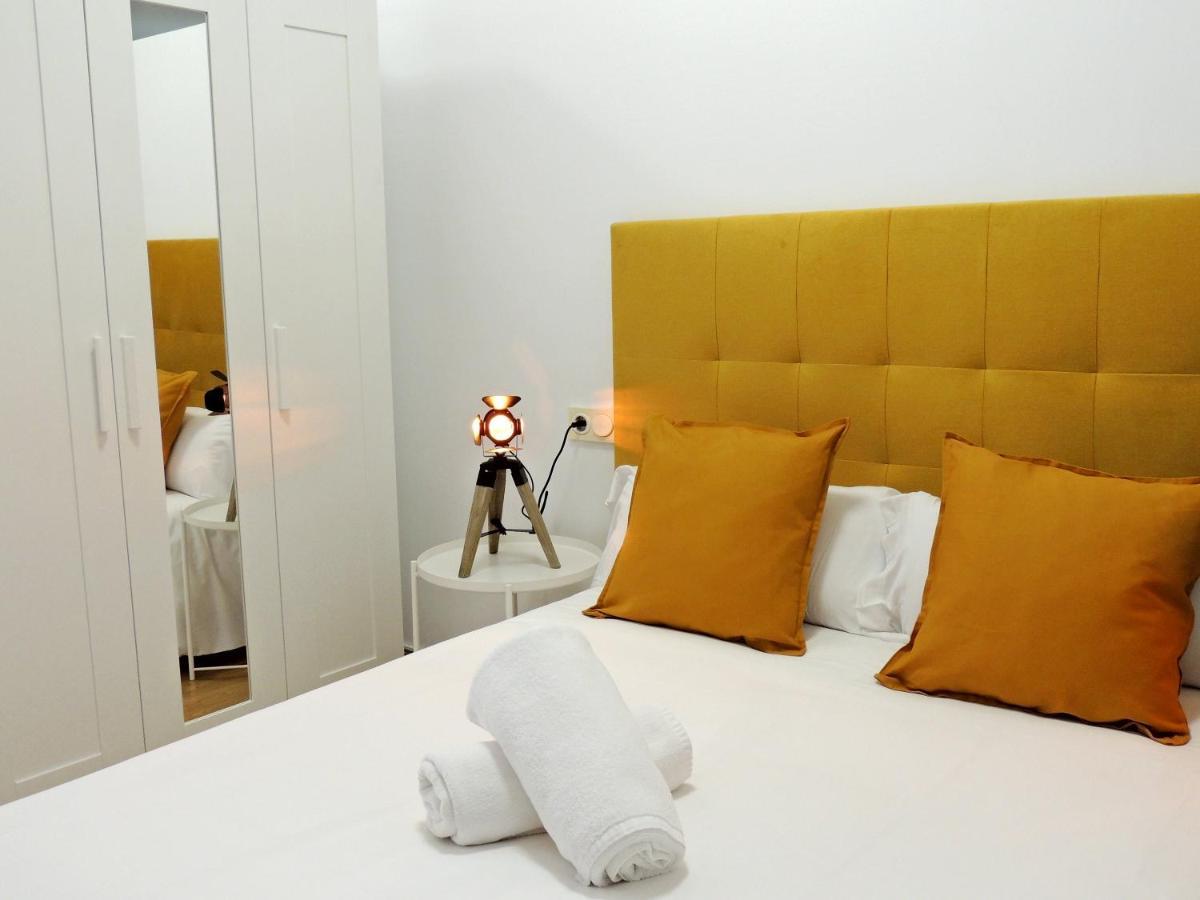 Casa Aurea-Apartamento Zona Antigua,Parking Y Wifi By Delabra Apartments Oviedo Eksteriør bilde