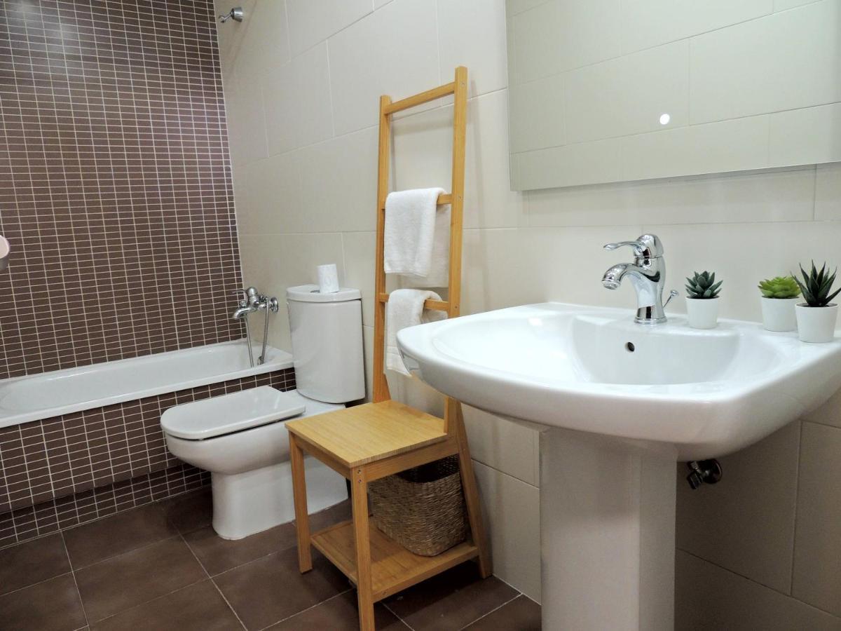 Casa Aurea-Apartamento Zona Antigua,Parking Y Wifi By Delabra Apartments Oviedo Eksteriør bilde